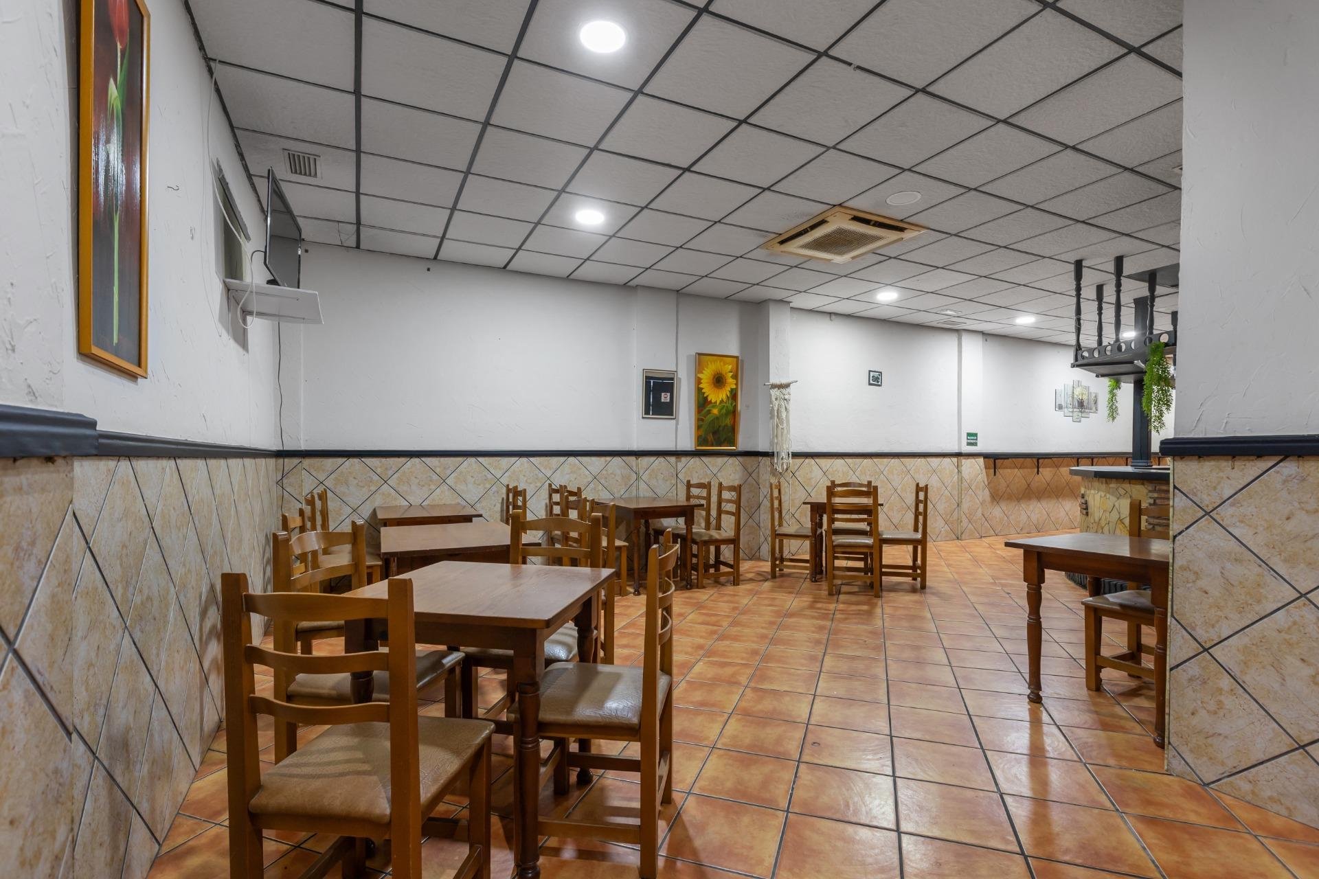 Reventa - Commercial Unit - Torrevieja - Costa Blanca Sur