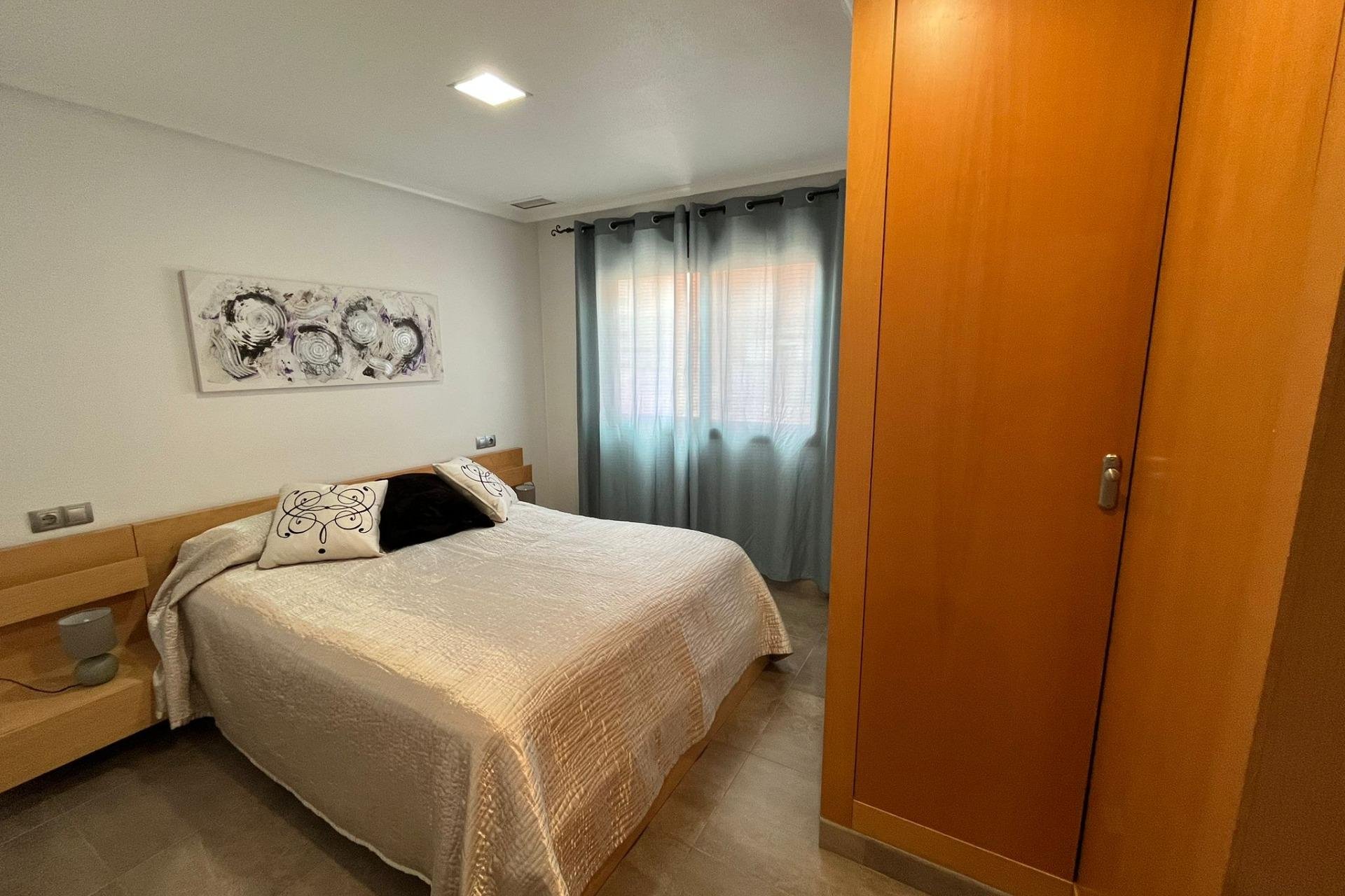 Resale - Apartment - Torrevieja - Costa Blanca South