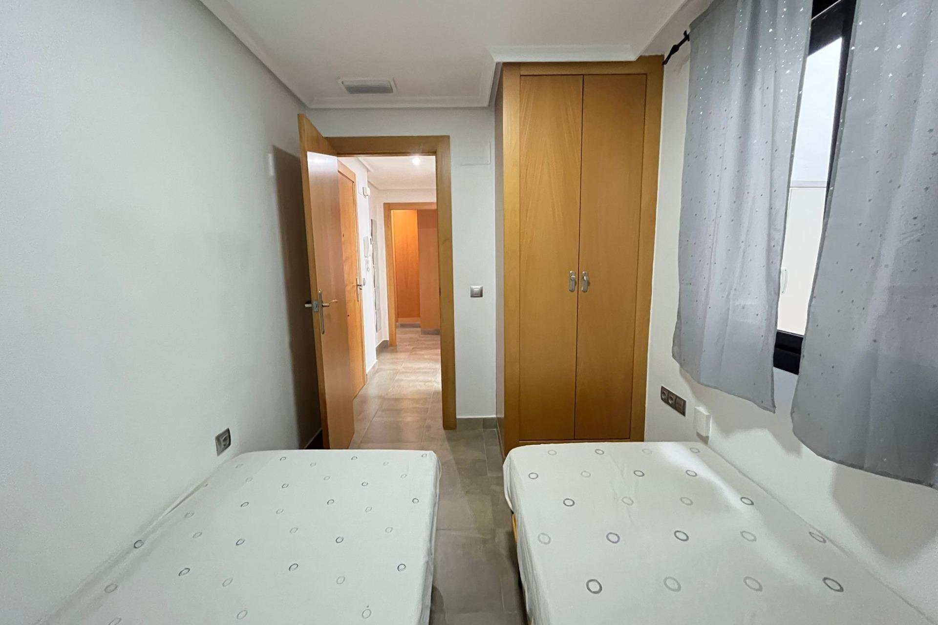 Resale - Apartment - Torrevieja - Costa Blanca South