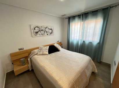 Appartement · Herverkoop - Torrevieja · La Mata pueblo · Alicante · Spanje