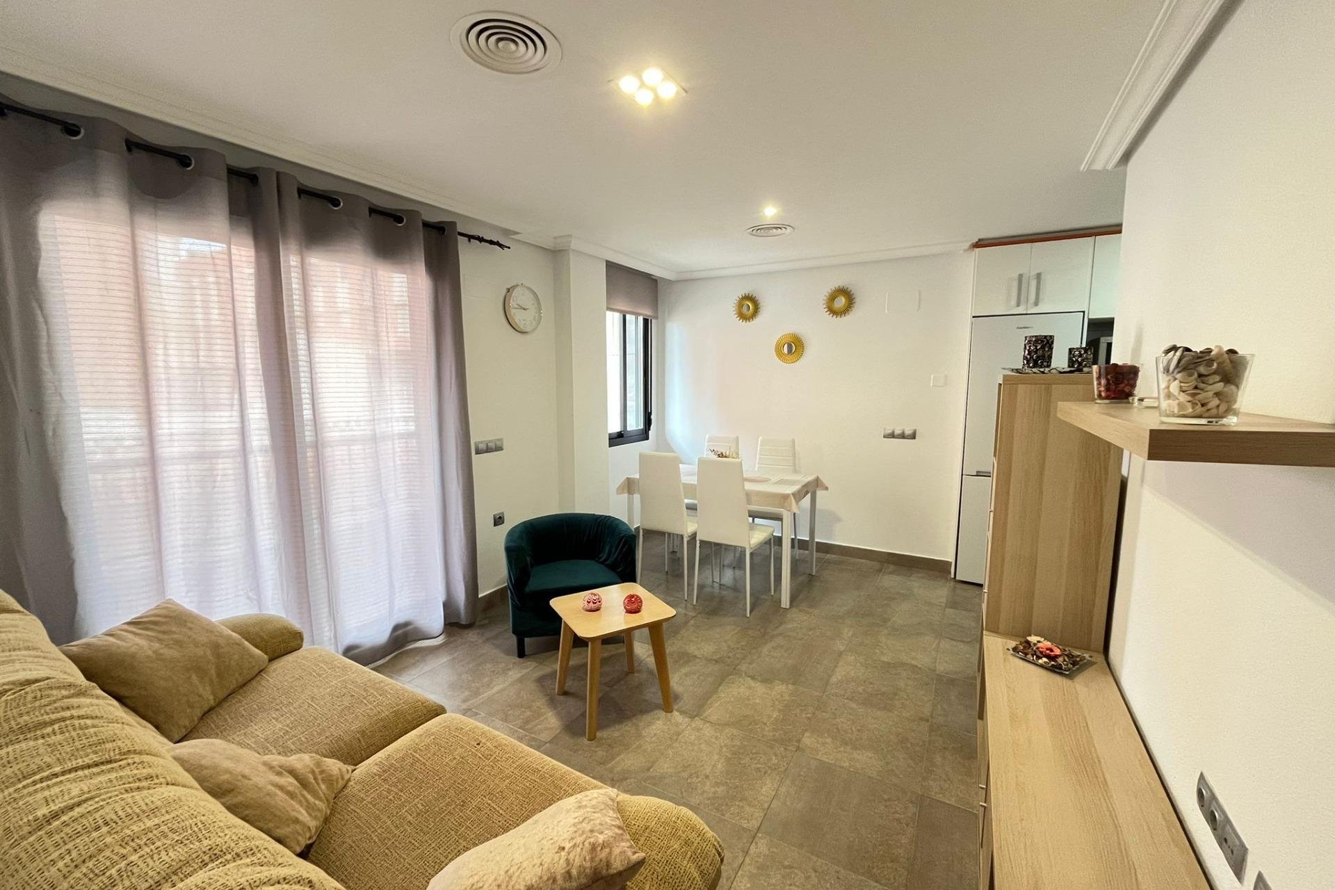 Resale - Apartment - Torrevieja - Costa Blanca South