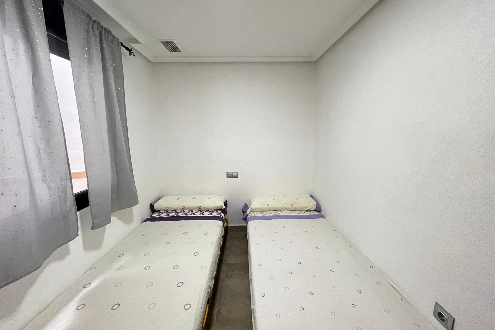 Resale - Apartment - Torrevieja - Costa Blanca South