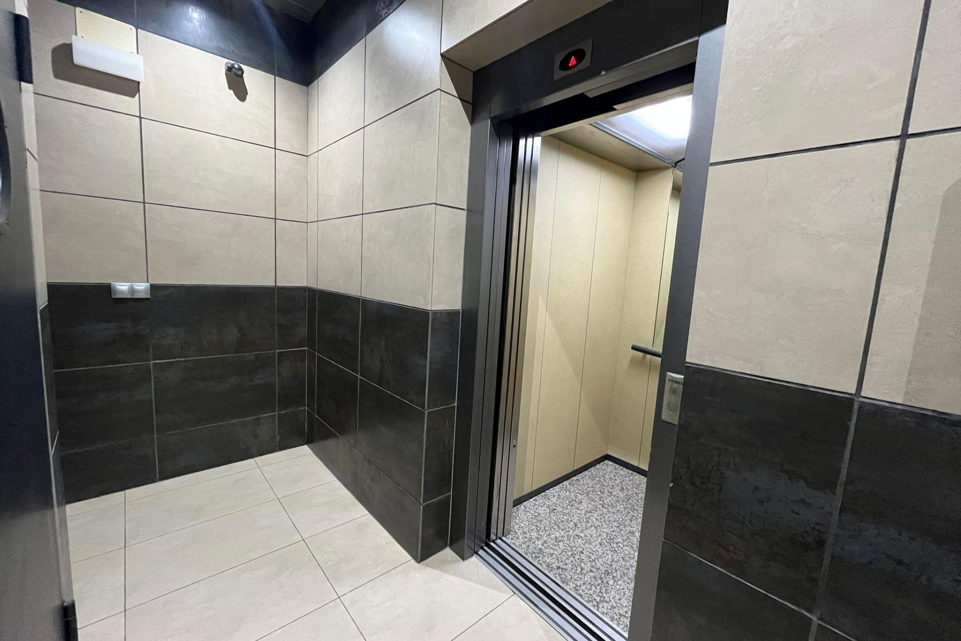 Resale - Apartment - Torrevieja - Costa Blanca South