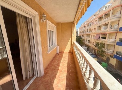 Appartement · Herverkoop - Torrevieja · Playa del Cura · Alicante · Spanje