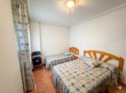 Appartement · Herverkoop - Torrevieja · Playa del Cura · Alicante · Spanje