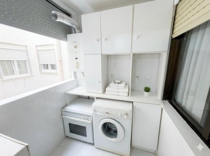 Appartement · Herverkoop - Torrevieja · Playa del Cura · Alicante · Spanje
