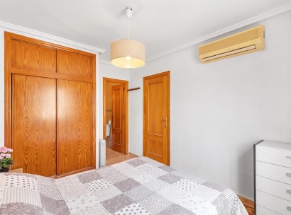Penthouse · Herverkoop - Torrevieja · Estacion de autobuses · Alicante · Spanje