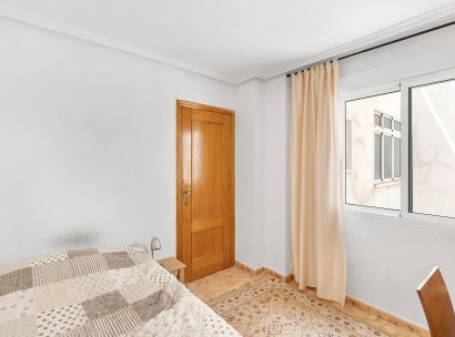 Penthouse · Herverkoop - Torrevieja · Estacion de autobuses · Alicante · Spanje
