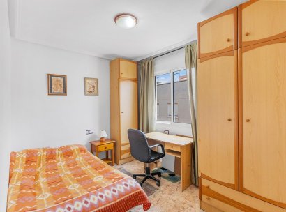 Penthouse · Herverkoop - Torrevieja · Estacion de autobuses · Alicante · Spanje