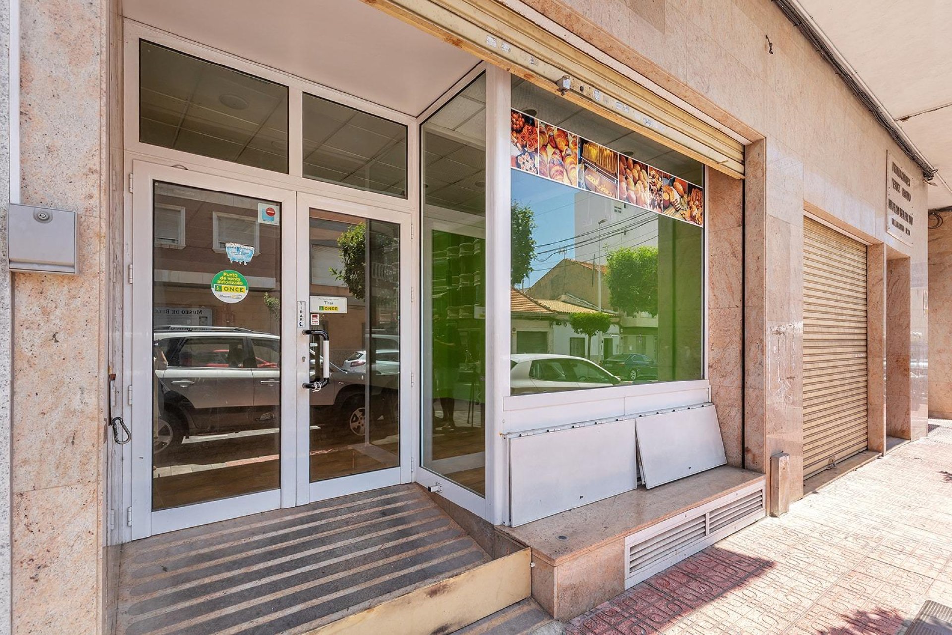 Reventa - Commercial Unit - Torrevieja - Costa Blanca Sur
