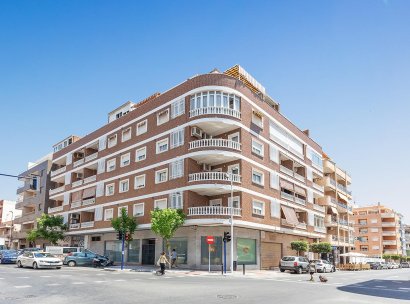 Commercial Unit · Herverkoop - Torrevieja · Centro · Alicante · Spanje