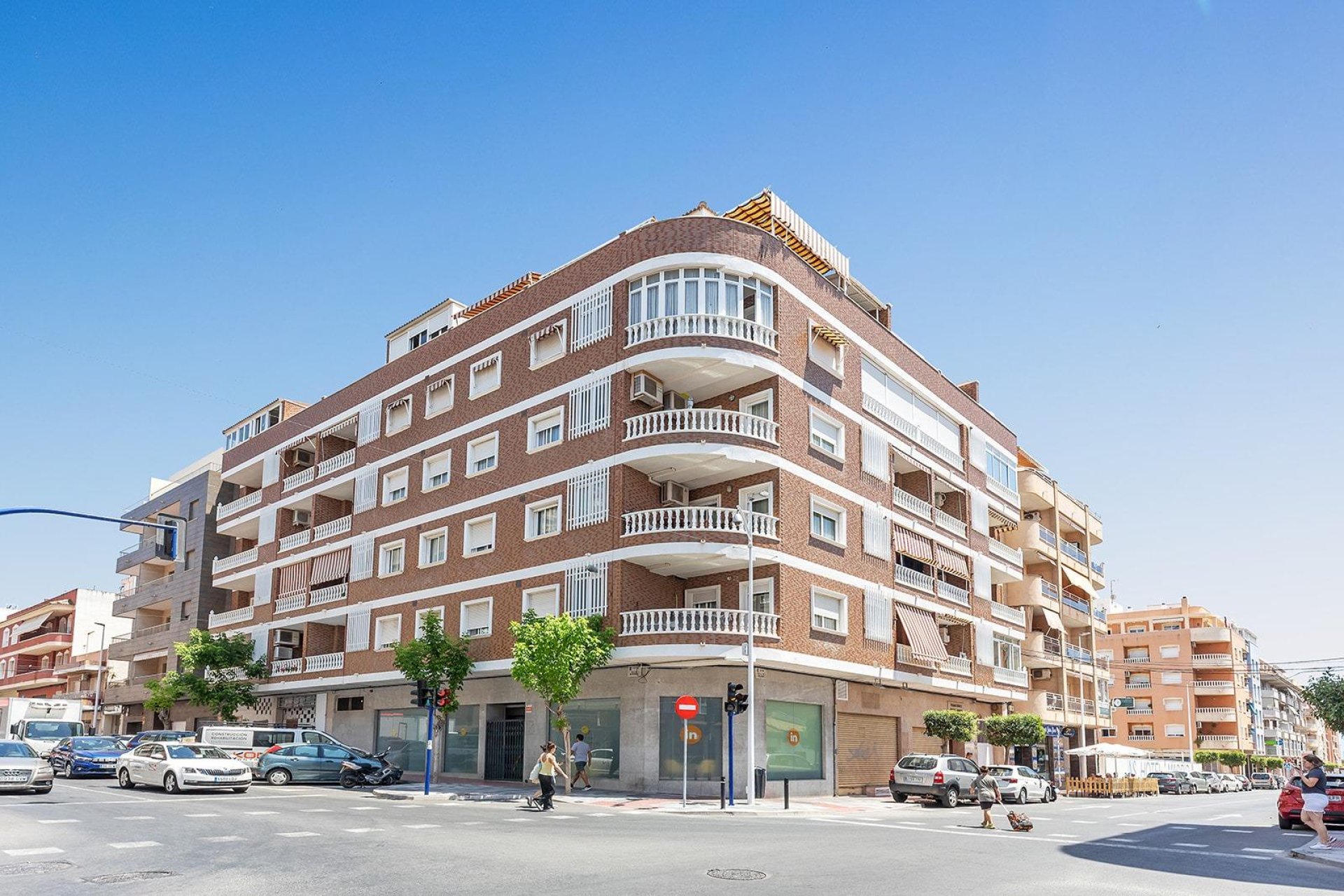 Reventa - Commercial Unit - Torrevieja - Costa Blanca Sur