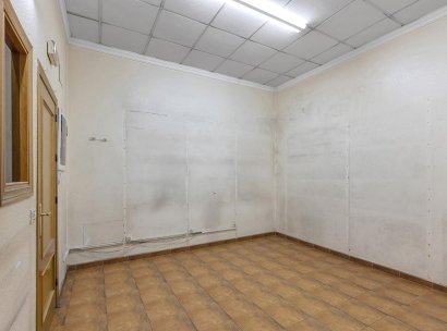 Commercial Unit · Herverkoop - Torrevieja · Centro · Alicante · Spanje