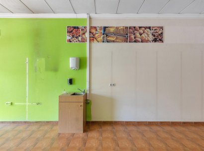 Commercial Unit · Herverkoop - Torrevieja · Centro · Alicante · Spanje