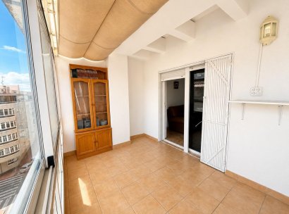 Penthouse · Herverkoop - Torrevieja · Estacion de autobuses · Alicante · Spanje