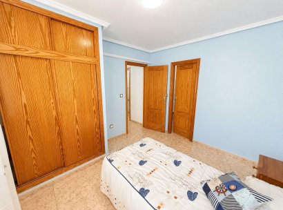Penthouse · Herverkoop - Torrevieja · Estacion de autobuses · Alicante · Spanje
