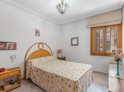 Begane grond · Herverkoop - Torrevieja · Acequion · Alicante · Spanje