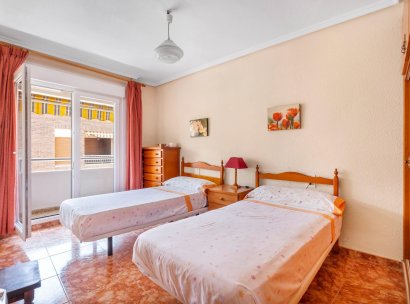 Flat · Herverkoop - Torrevieja · Playa del Cura · Alicante · Spanje