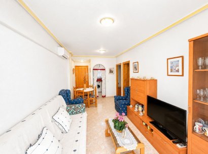 Appartement · Herverkoop - Torrevieja · Estacion de autobuses · Alicante · Spanje