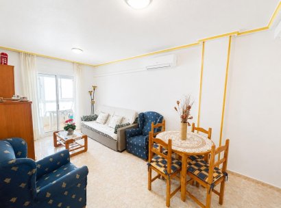 Appartement · Herverkoop - Torrevieja · Estacion de autobuses · Alicante · Spanje
