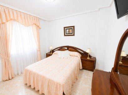 Appartement · Herverkoop - Torrevieja · Estacion de autobuses · Alicante · Spanje