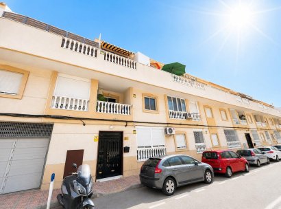 Appartement · Herverkoop - Torrevieja · Estacion de autobuses · Alicante · Spanje