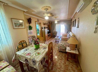 Appartement · Herverkoop - Torrevieja · La Mata pueblo · Alicante · Spanje