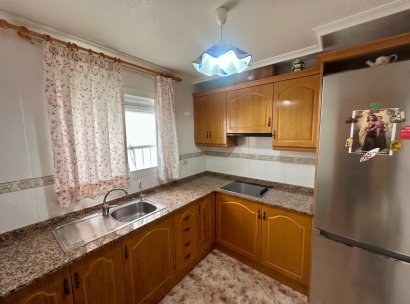 Appartement · Herverkoop - Torrevieja · La Mata pueblo · Alicante · Spanje