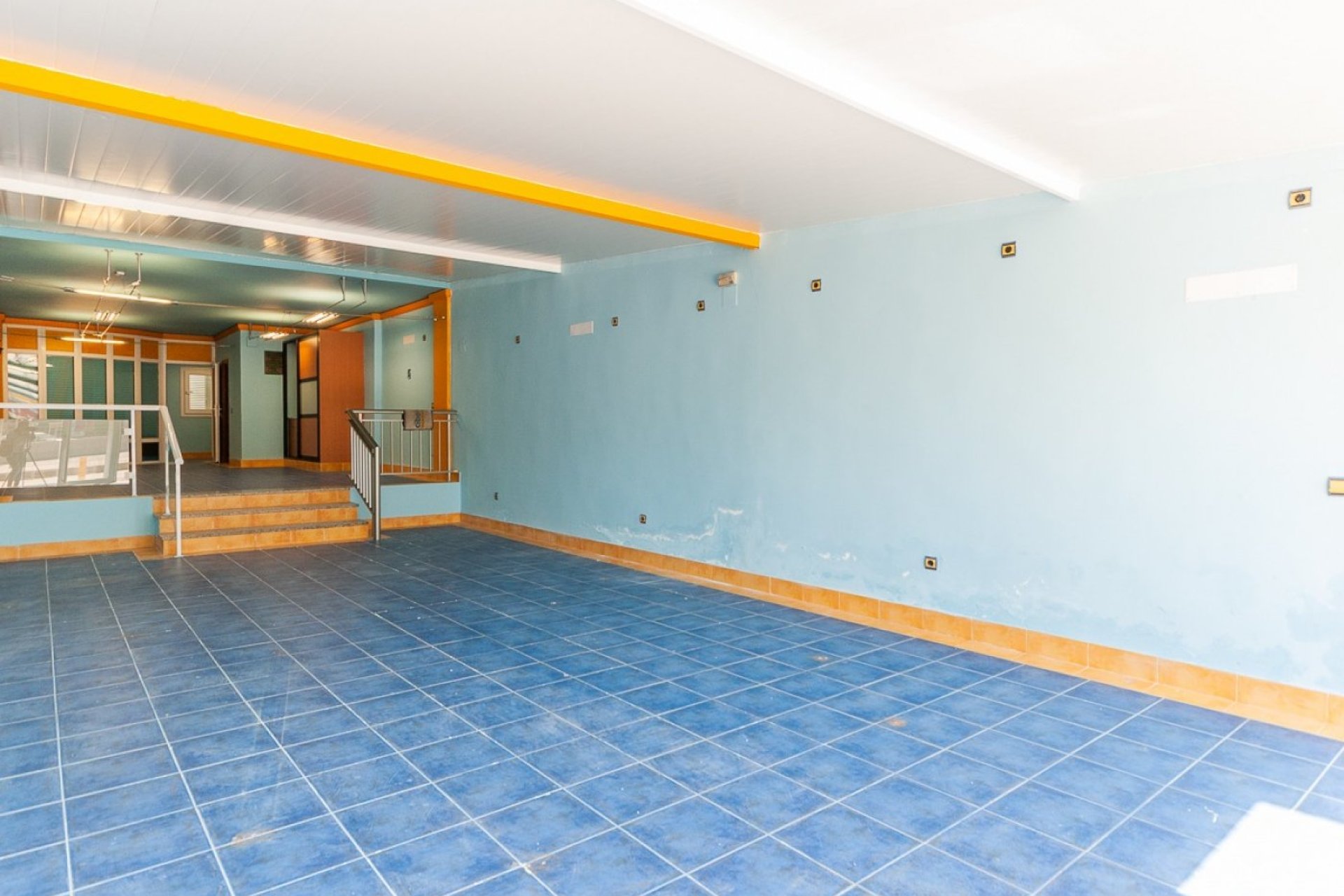 Reventa - Commercial Unit - Orihuela Costa - Costa Blanca Sur