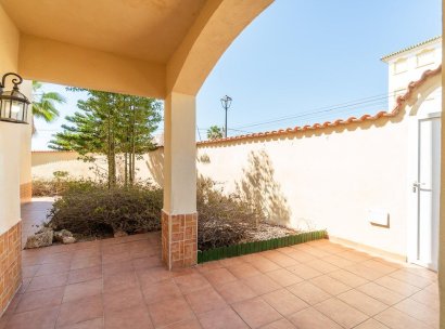 Villa · Herverkoop - Torrevieja · La Mata · Alicante · Spanje