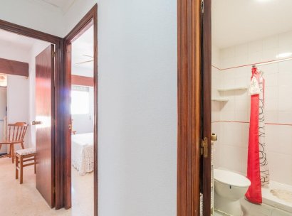 Appartement · Herverkoop - Torrevieja · Centro · Alicante · Spanje