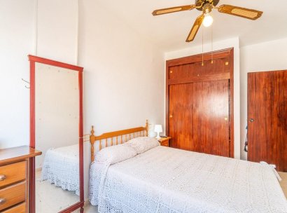 Appartement · Herverkoop - Torrevieja · Centro · Alicante · Spanje