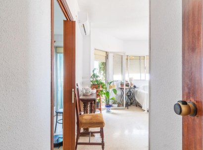 Appartement · Herverkoop - Torrevieja · Centro · Alicante · Spanje