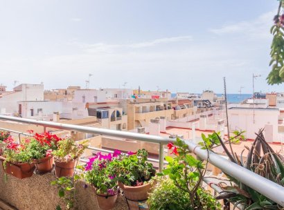 Appartement · Herverkoop - Torrevieja · Centro · Alicante · Spanje