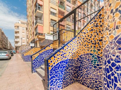 Appartement · Herverkoop - Torrevieja · Centro · Alicante · Spanje