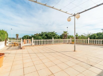 Villa · Återförsäljning - Orihuela · Orihuela Costa · Alicante · Spanien