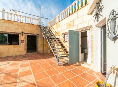 Villa · Återförsäljning - Orihuela · Orihuela Costa · Alicante · Spanien