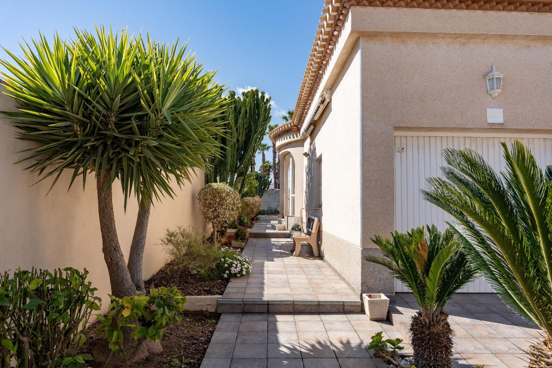 Återförsäljning - Villa - Orihuela Costa - Costa Blanca South