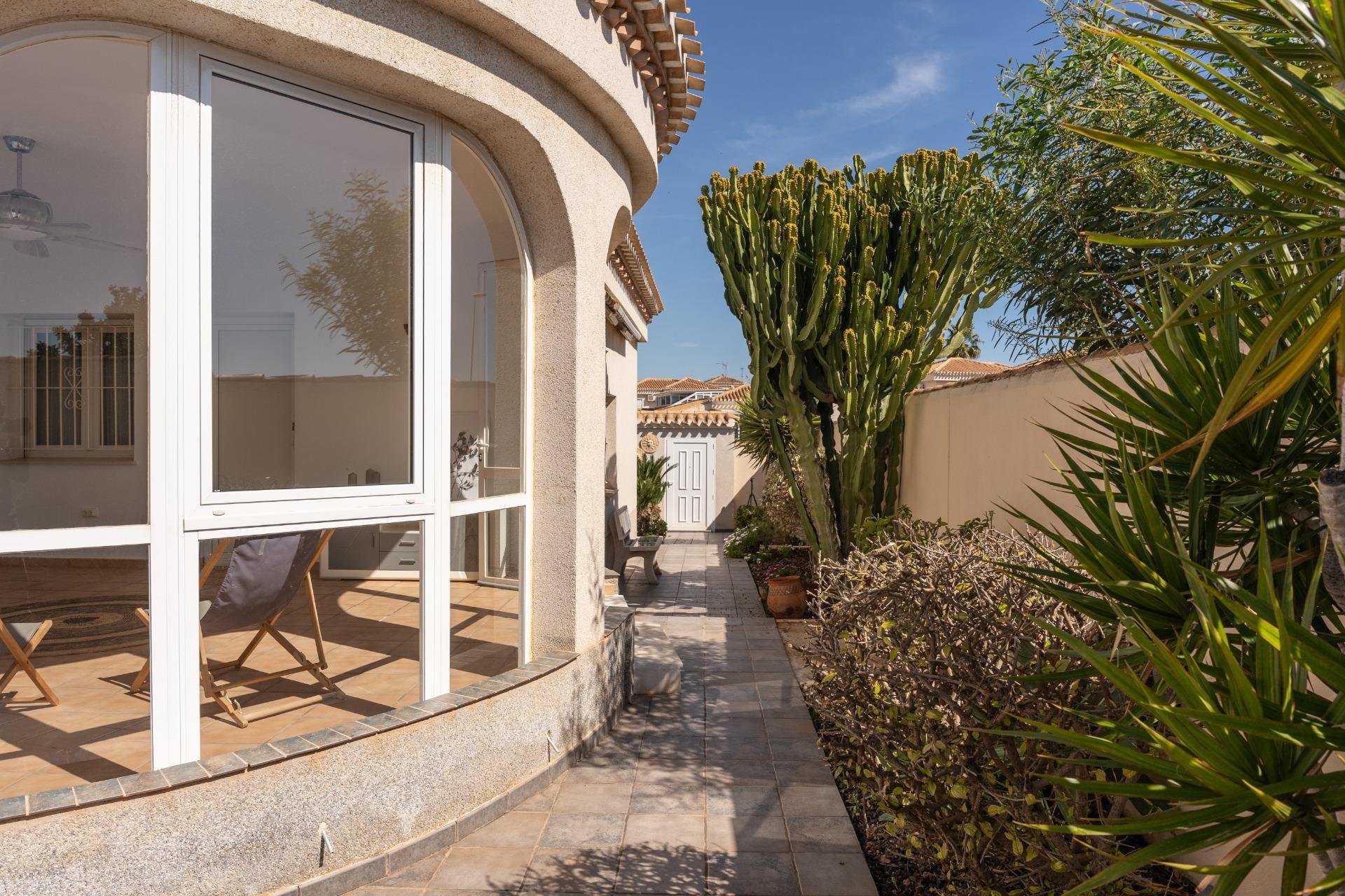 Återförsäljning - Villa - Orihuela Costa - Costa Blanca South