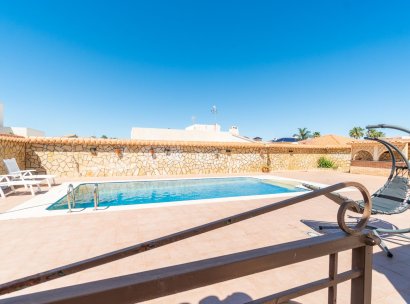 Villa · Wiederverkauf - Torreta Florida · Alicante · Spanien
