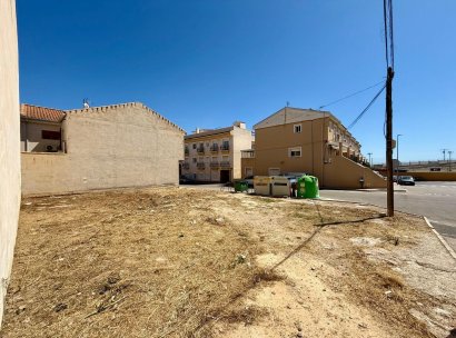 Urban building plot · Herverkoop - San Miguel de Salinas · CENTRO URBANO · Alicante · Spanje