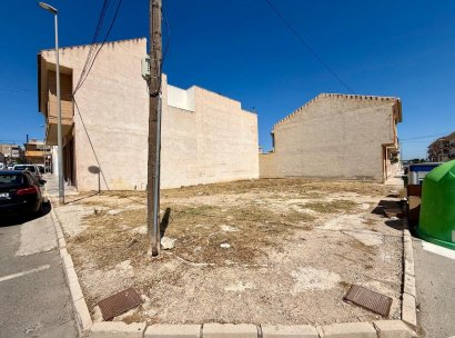 Urban building plot · Herverkoop - San Miguel de Salinas · CENTRO URBANO · Alicante · Spanje