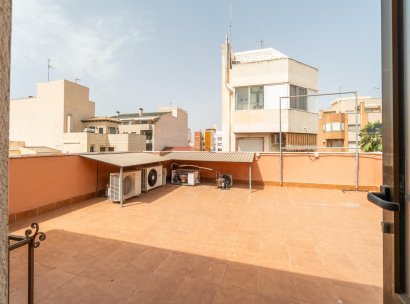 Commercial Unit · Herverkoop - Torrevieja · Paseo maritimo · Alicante · Spanje