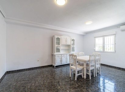 Villa · Herverkoop - Orihuela Costa · Playa Flamenca · Alicante · Spanje