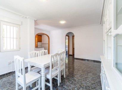 Villa · Herverkoop - Orihuela Costa · Playa Flamenca · Alicante · Spanje