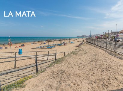 Appartement · Herverkoop - Torrevieja · La Mata pueblo · Alicante · Spanje