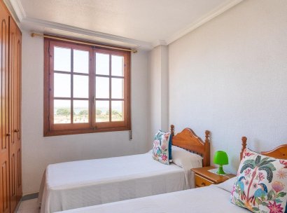 Appartement · Herverkoop - Torrevieja · La Mata pueblo · Alicante · Spanje