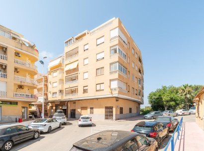 Appartement · Herverkoop - Torrevieja · La Mata pueblo · Alicante · Spanje