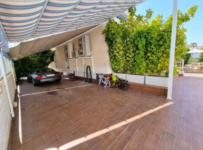 Villa · Återförsäljning - Torrevieja · La Mata · Alicante · Spanien