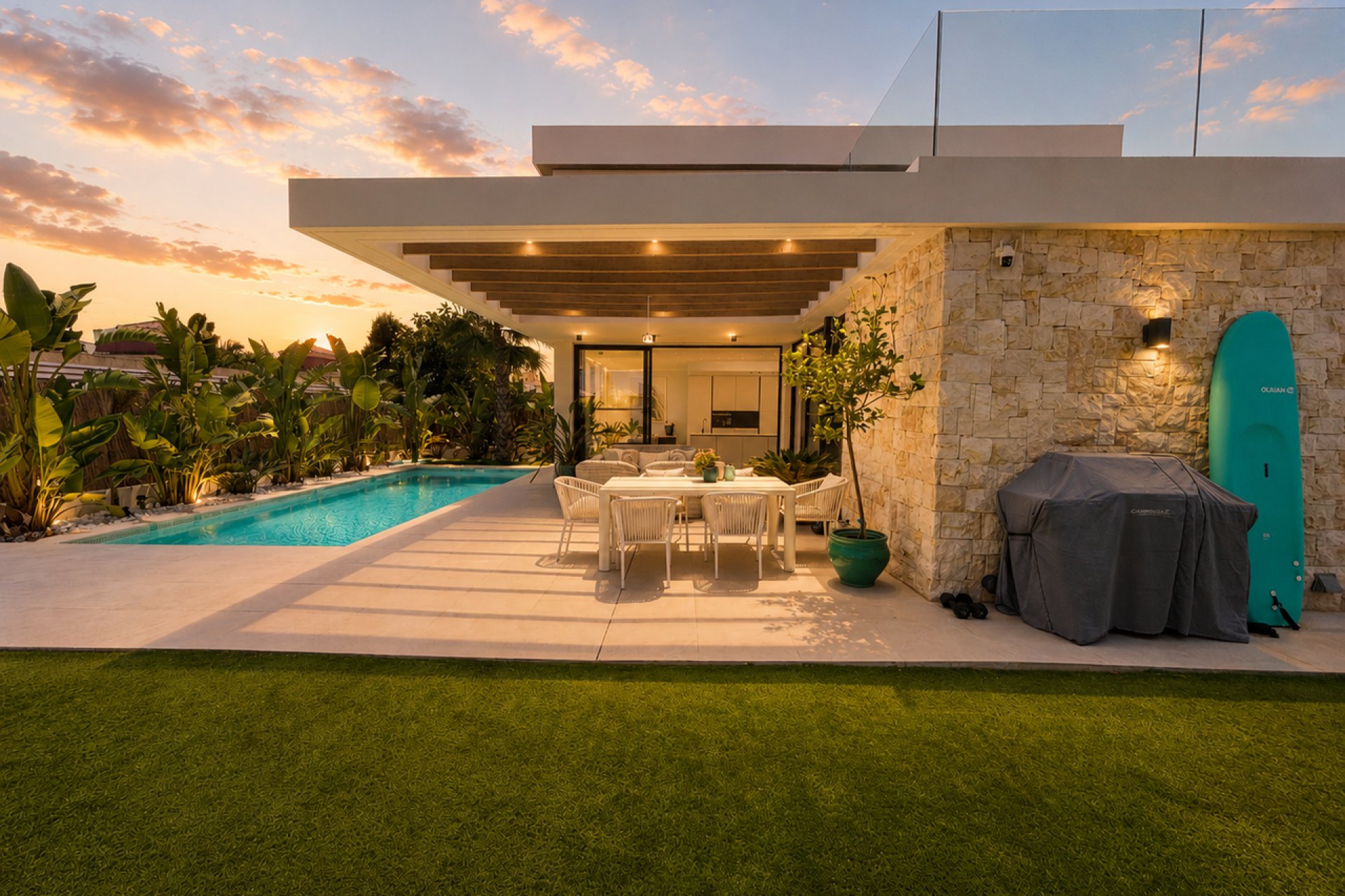 Resale - Villa - Cabo Roig - Costa Blanca South